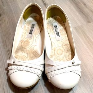 Lower East Side white flats size 11